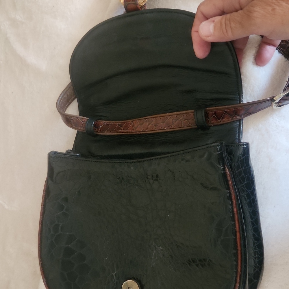Sandra ROBERTS Black and Brown Leather Crossbody Bag with Saddle Shape - Picture 5 of 9